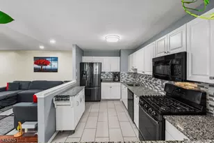 262 Retta Ct, Piscataway Township, NJ 08854 - Photo 11