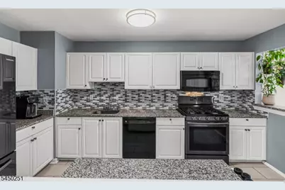 262 Retta Ct, Piscataway Township, NJ 08854 - Photo 7