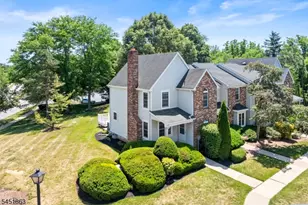 42 Shire Ct, Hillsborough Township, NJ 08844 - Photo 3