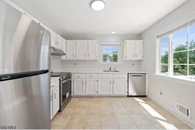 42 Shire Ct, Hillsborough Township, NJ 08844 - Photo 7