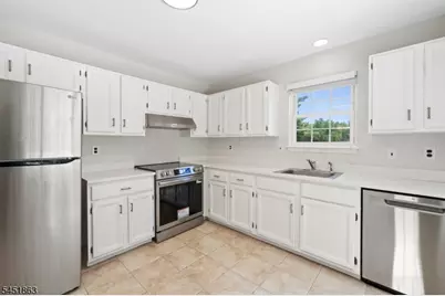 42 Shire Ct, Hillsborough Township, NJ 08844 - Photo 9