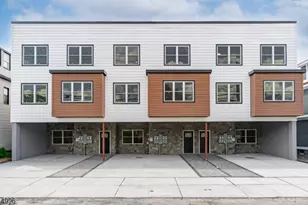 647 S 10th St, Newark, NJ 07108 - Photo 1