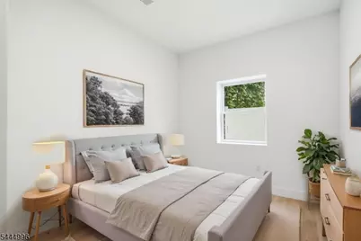 647 S 10th St, Newark, NJ 07108 - Photo 5