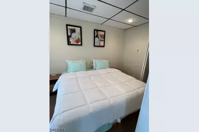 815 Seymour Ave, Linden, NJ 07036 - Photo 13
