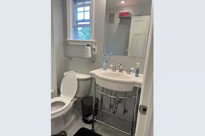 815 Seymour Ave, Linden, NJ 07036 - Photo 17