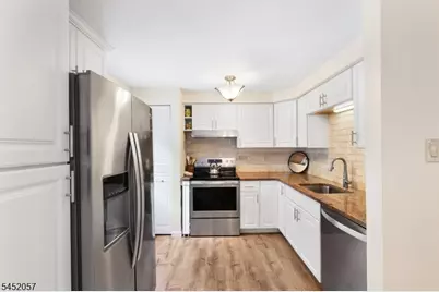 400-23 E Randolph Ave, Mine Hill, NJ 07803 - Photo 11