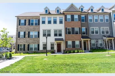 18 Cortland Ct, Livingston, NJ 07039 - Photo 1