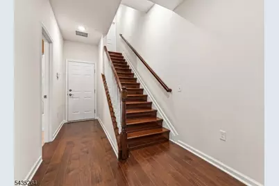 18 Cortland Ct-Unit A, Livingston, NJ 07039 - Photo 3