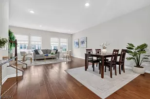 18 Cortland Ct, Livingston, NJ 07039 - Photo 11