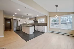 480 Parkway Dr, Clark Township, NJ 07066 - Photo 9