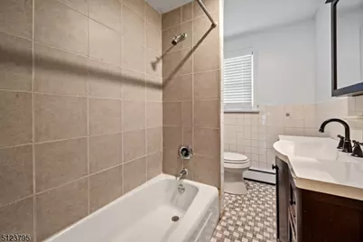 480 Parkway Dr #1, Clark Township, NJ 07066 - Photo 19