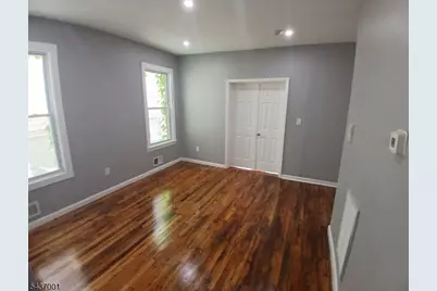 118 Seymour Ave, Newark, NJ 07108 - Photo 7