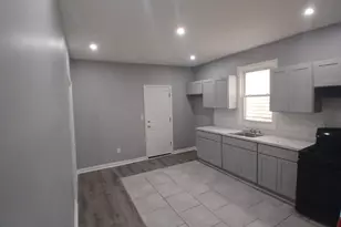 118 Seymour Ave, Newark, NJ 07108 - Photo 3