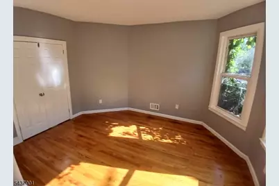 118 Seymour Ave, Newark, NJ 07108 - Photo 9
