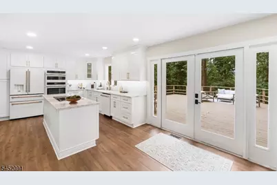 31 Warren Cutting, Chester, NJ 07930 - Photo 9