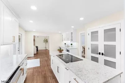 31 Warren Cutting, Chester, NJ 07930 - Photo 15