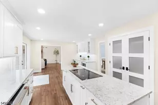 31 Warren Cutting, Chester, NJ 07930 - Photo 15