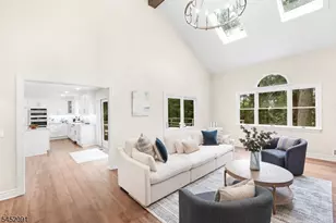 31 Warren Cutting, Chester, NJ 07930 - Photo 5