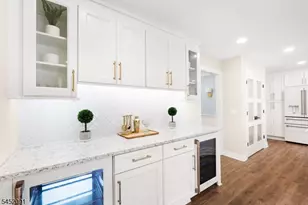 31 Warren Cutting, Chester, NJ 07930 - Photo 11