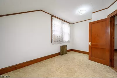 938 Ray Ave, Union Township, NJ 07083 - Photo 27