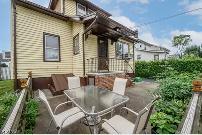 938 Ray Ave, Union Township, NJ 07083 - Photo 35