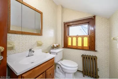 938 Ray Ave, Union Township, NJ 07083 - Photo 29
