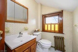 938 Ray Ave, Union Township, NJ 07083 - Photo 29