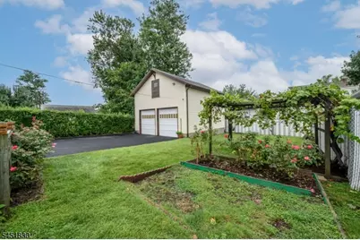 938 Ray Ave, Union Township, NJ 07083 - Photo 39