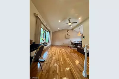 114 Sandra Dr, Totowa, NJ 07512 - Photo 5