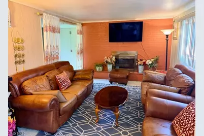 114 Sandra Dr, Totowa, NJ 07512 - Photo 21