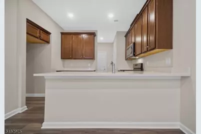 8 Jessica Ln, Union Township, NJ 07083 - Photo 7