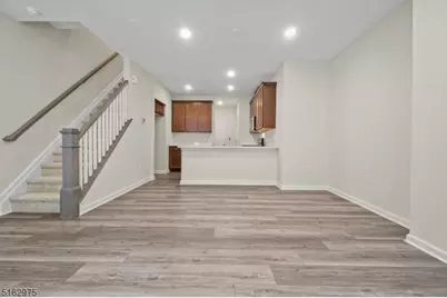 8 Jessica Ln, Union Township, NJ 07083 - Photo 15