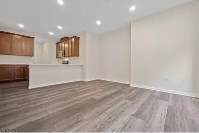 8 Jessica Ln, Union Township, NJ 07083 - Photo 11