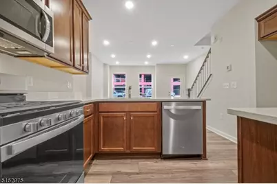 8 Jessica Ln, Union Township, NJ 07083 - Photo 9