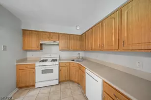 25 Pelican Point, Hampton Township, NJ 07860 - Photo 9