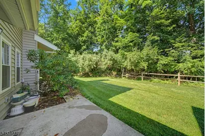 25 Pelican Pt, Hampton Township, NJ 07860 - Photo 15