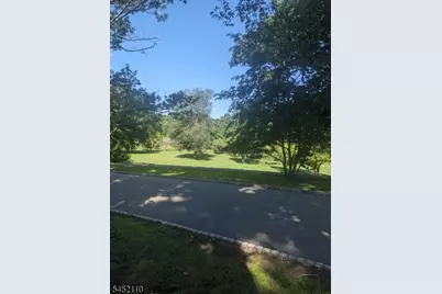 5 Lakeview Pl #2, Verona, NJ 07044 - Photo 3