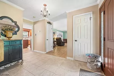 19 Mohawk Ave, Hopatcong, NJ 07843 - Photo 7