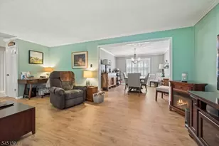 19 Mohawk Ave, Hopatcong, NJ 07843 - Photo 11