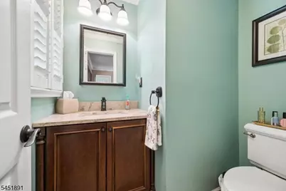 19 Mohawk Ave, Hopatcong, NJ 07843 - Photo 23