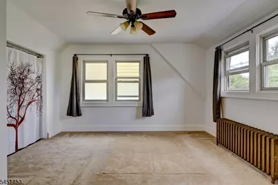 131 Grove St, North Plainfield, NJ 07060 - Photo 33