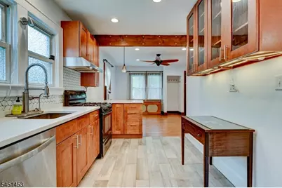 131 Grove St, North Plainfield, NJ 07060 - Photo 25