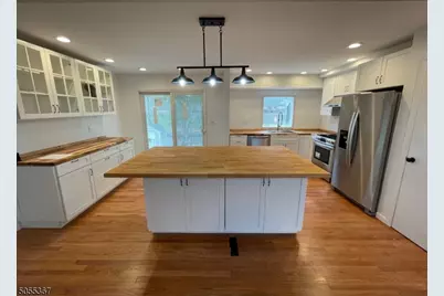 70 Beverly Rd #1, Bloomfield, NJ 07003 - Photo 3