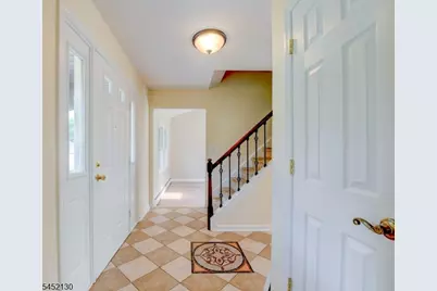 11 Fox Run Dr, East Hanover Township, NJ 07936 - Photo 3