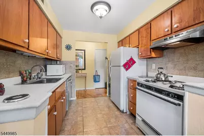 1300 Rock Ave #F5, North Plainfield, NJ 07060 - Photo 7