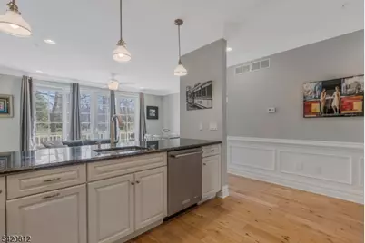 8 Schmidt Cir, Watchung, NJ 07069 - Photo 7