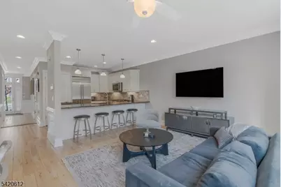 8 Schmidt Cir, Watchung, NJ 07069 - Photo 17
