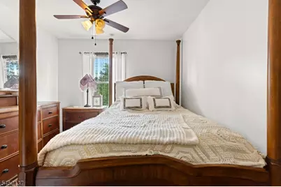 504 Walnut St, Roselle, NJ 07203 - Photo 17