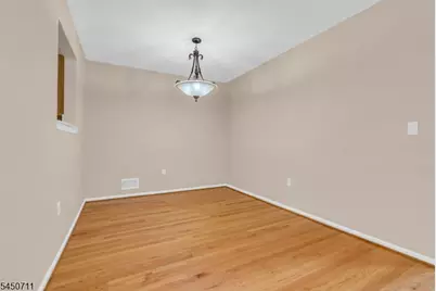 8 Edith Pl, Franklin Township, NJ 08873 - Photo 9