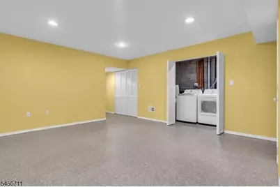 8 Edith Pl, Franklin Township, NJ 08873 - Photo 21